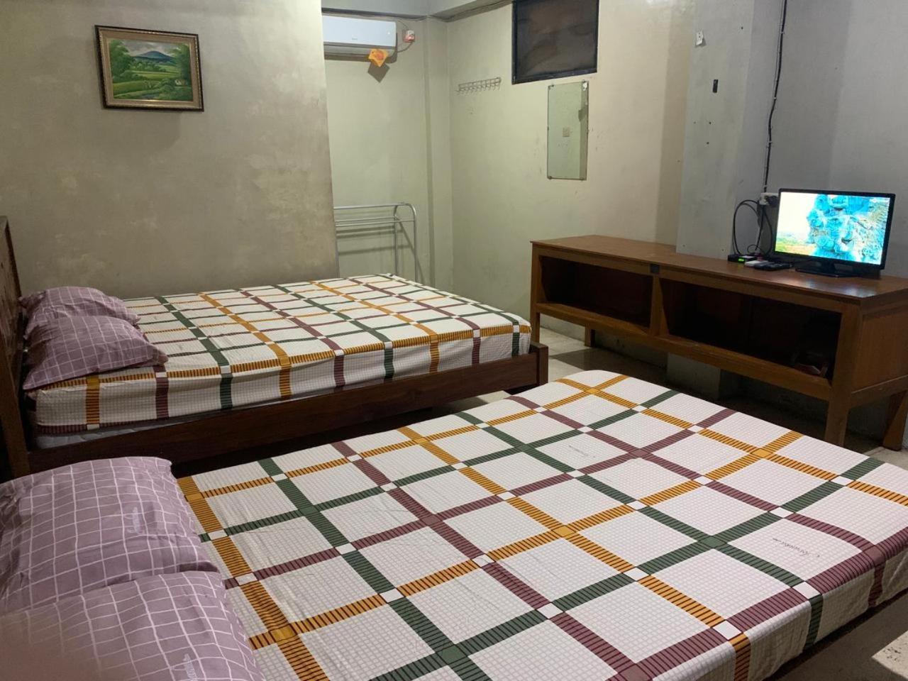 Hotel Pelangi Hs Ngabean Екстер'єр фото