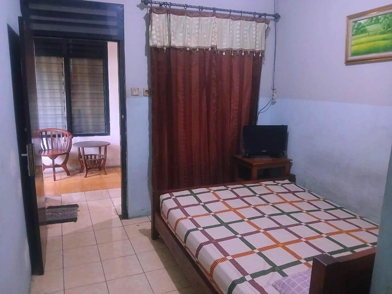 Hotel Pelangi Hs Ngabean Екстер'єр фото