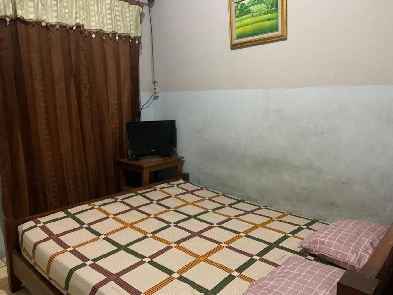 Hotel Pelangi Hs Ngabean Екстер'єр фото